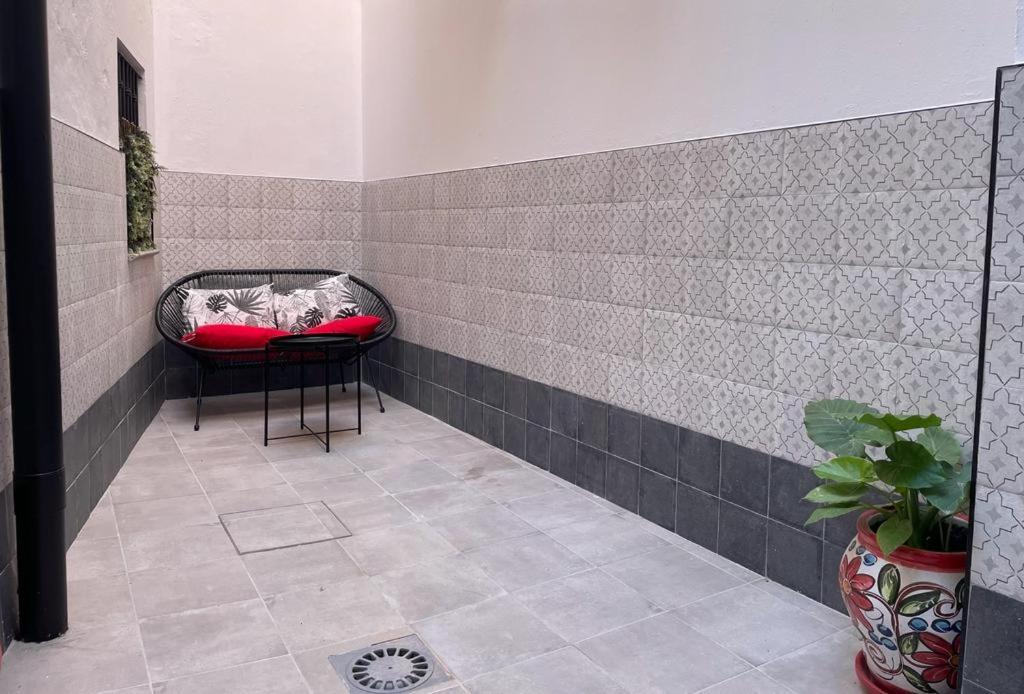 Apartamentos Sol Y Luna La Línea de la Concepción Exteriör bild