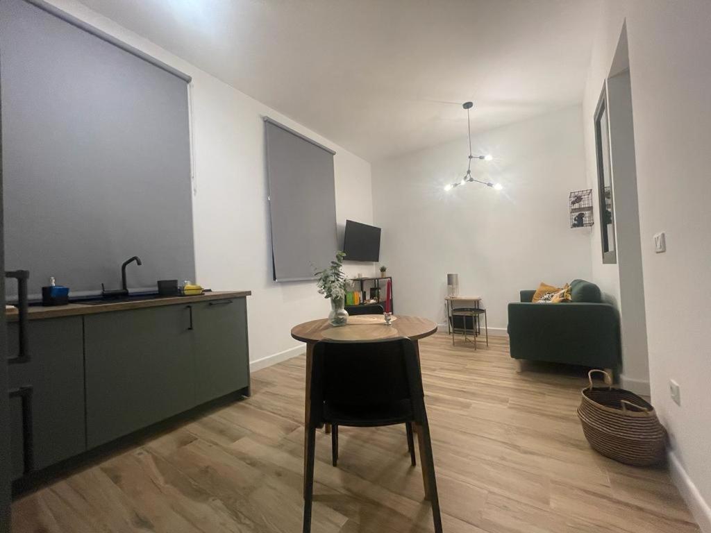 Apartamentos Sol Y Luna La Línea de la Concepción Exteriör bild