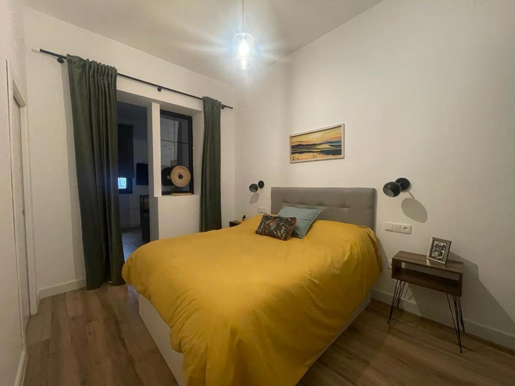 Apartamentos Sol Y Luna La Línea de la Concepción Exteriör bild